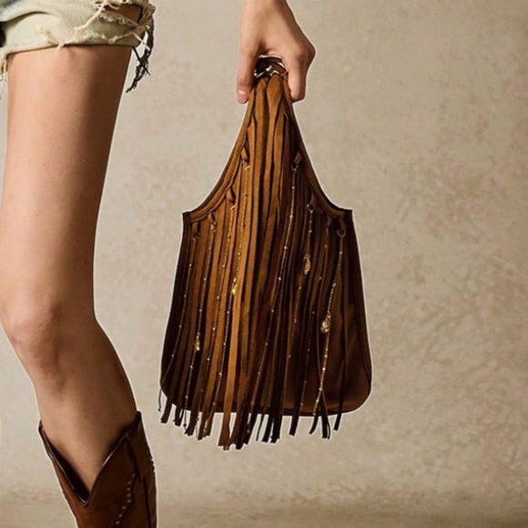 Western Vegan Suede Chain Detail Tassel Fringe Detail Tote Bag - Picture 2 of 9